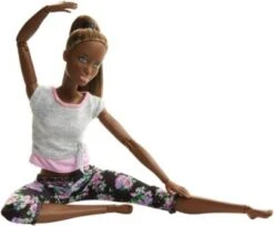 Barbie Made To Move Puppen Sortiment -Trendiger Spielzeugladen 11083080 03