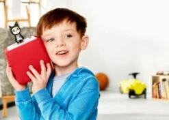 Tonies® Starterset Rot Mit Kreativ-Tonie -Trendiger Spielzeugladen 9171199 04