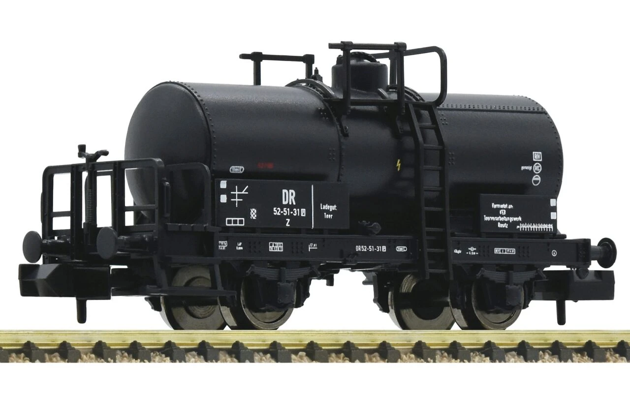 FLEISCHMANN 842615 N Kesselwagen „VEB Teerverarbeitungswerk Rositz“, DR, Ep. IV 1 FLEISCHMANN 842615 N Kesselwagen „VEB Teerverarbeitungswerk Rositz“, DR, Ep. IV